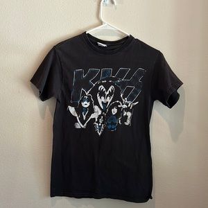 KISS graphic tee